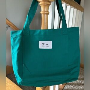 Teal shoulder yoga bag